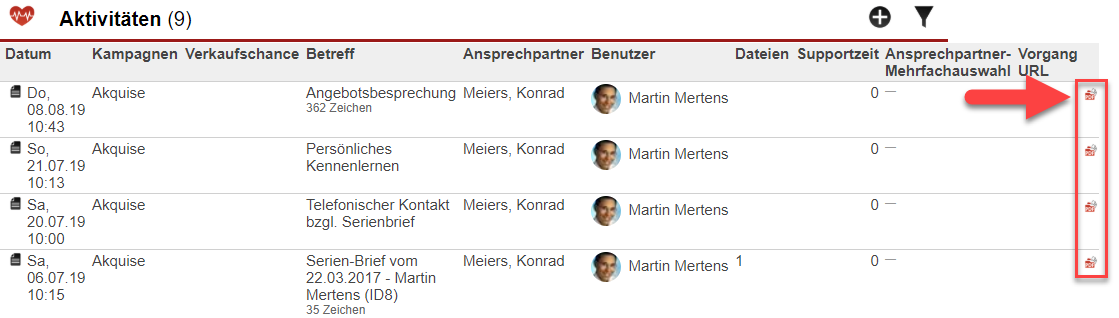 Screenshot des Bereichs "Aktivitäten" innerhalb eines Kundendatensatzes mit Markierung der zugehörigen PDF-Export-Buttons