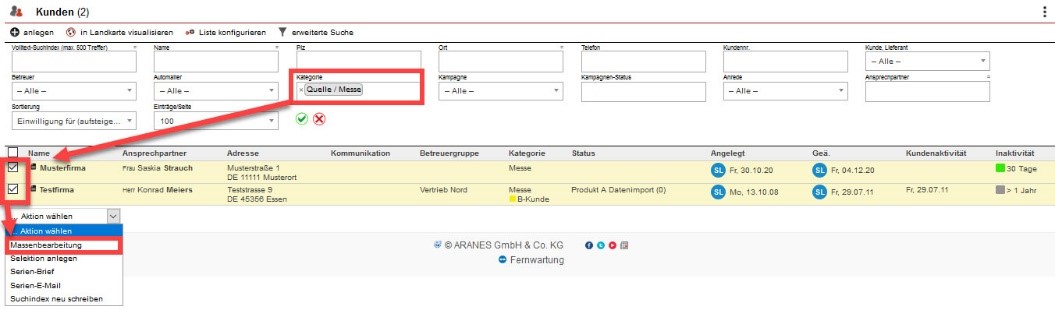 Screenshot gefilterte Kundendatensätze mit markiertem Button zur Massenbearbeitung