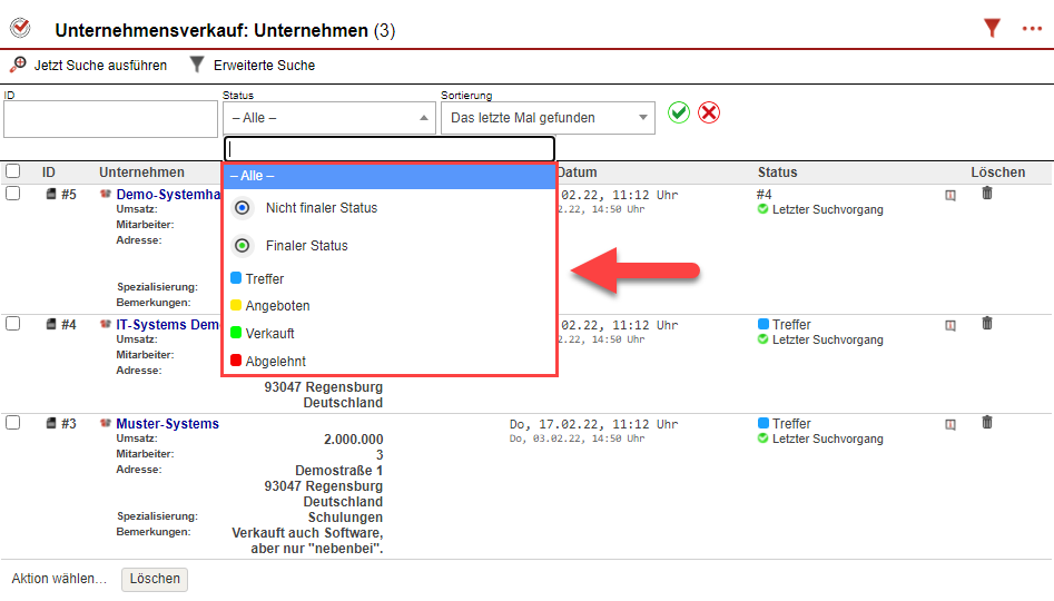 Screenshot der Treffer-Auflistung im Kundendatensatz mit ausgeklappten Drop-down-Menü für die Filterung nach Status-Angaben